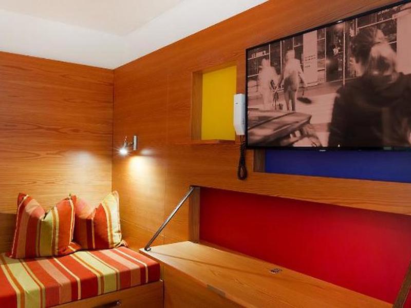 C39DA59572874E139180E58616A998D5