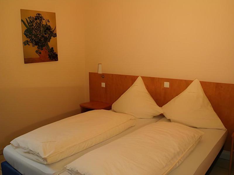 AF274757AA2DD5C0D7C0217B0A0334A6