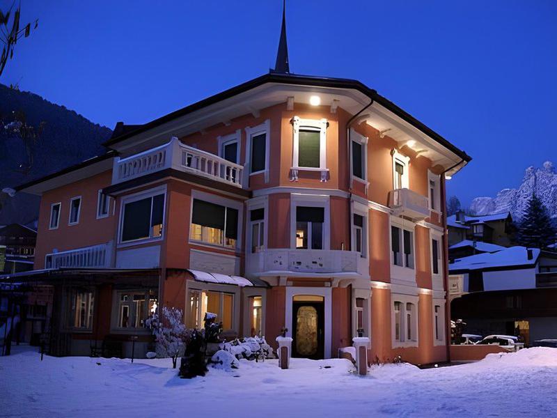 C153A90526CD184B49BEEBBBBEFFC1B3