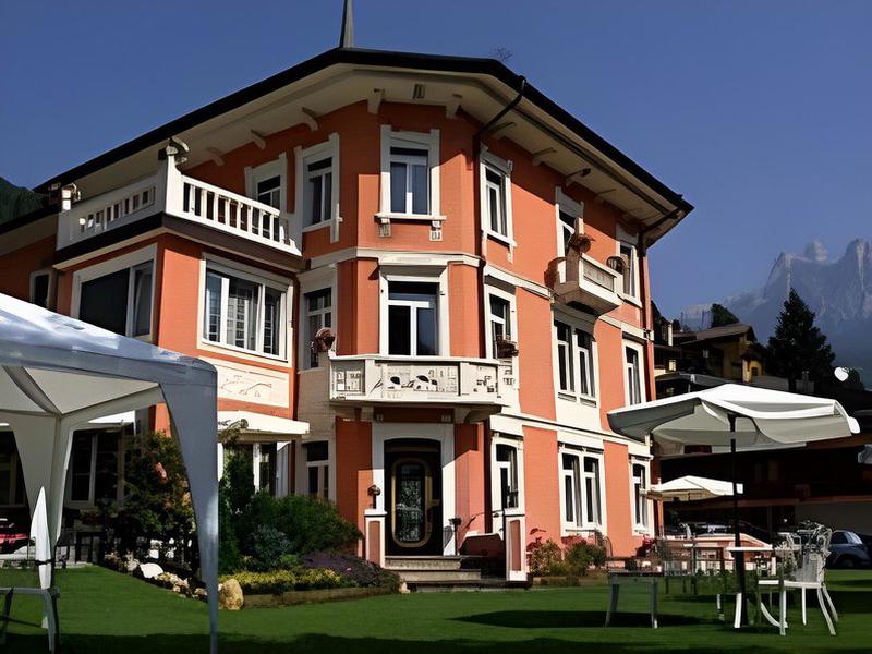 136DBDE3AB61A17D6FC20B9B8B287ABB