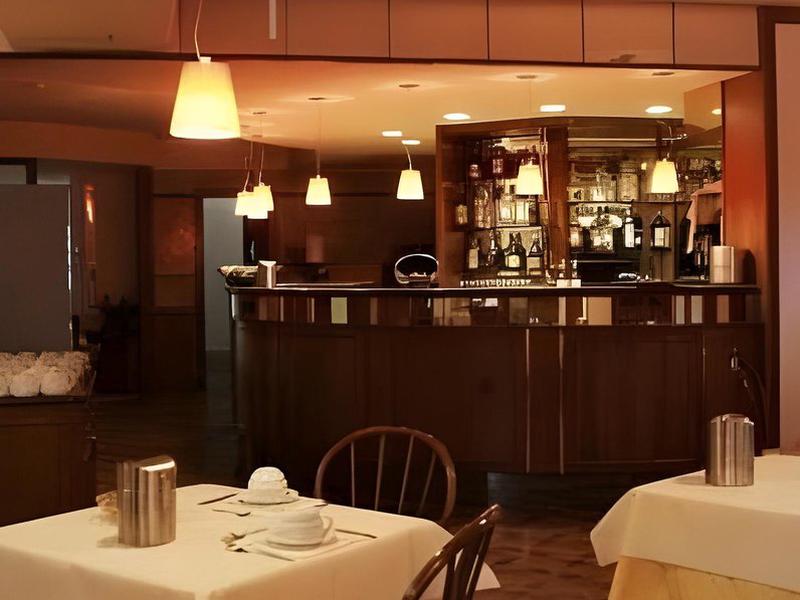 196ED1D7B682FF7586572BEFAADA98A1