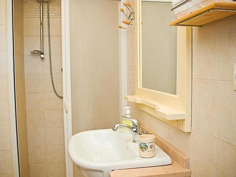 D82E3DD9D9136BE3D4CF45FF7A4A3E29