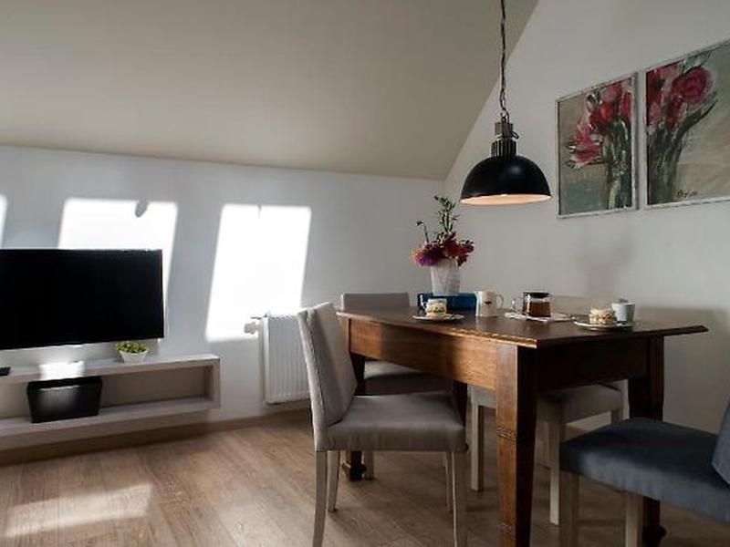 336927D8428ACDA811F1438D62C5F6E0