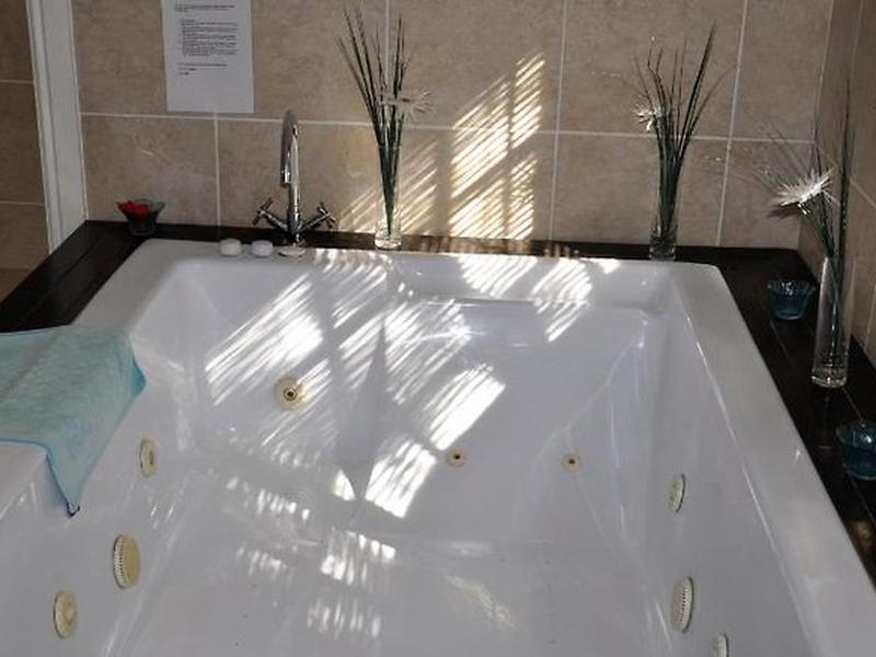 F7D27313FB2D689CDAA0BA208DBC8379