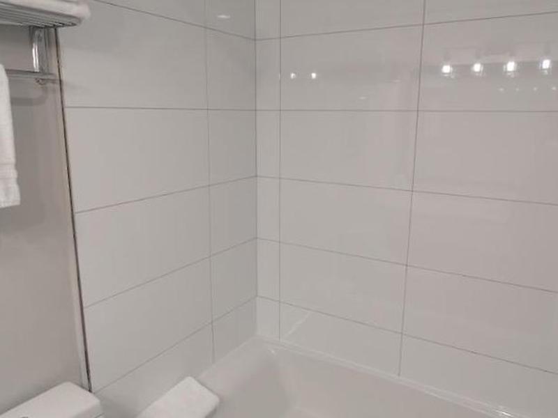 33365DB4DCDB9D412A31719997E089BF