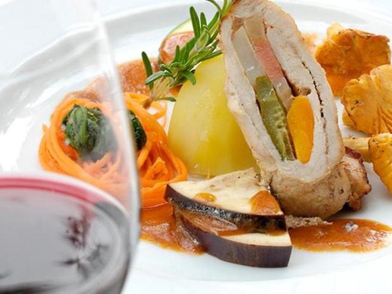 77C8BD930F227ADDE39C0C0414FF8F35