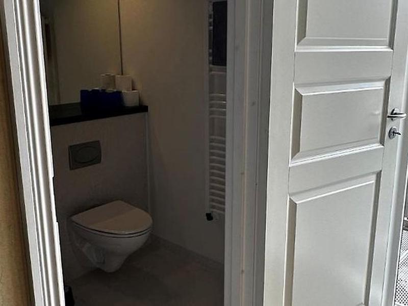 6B3CD1E03FB78DB4BBC51592771080F1