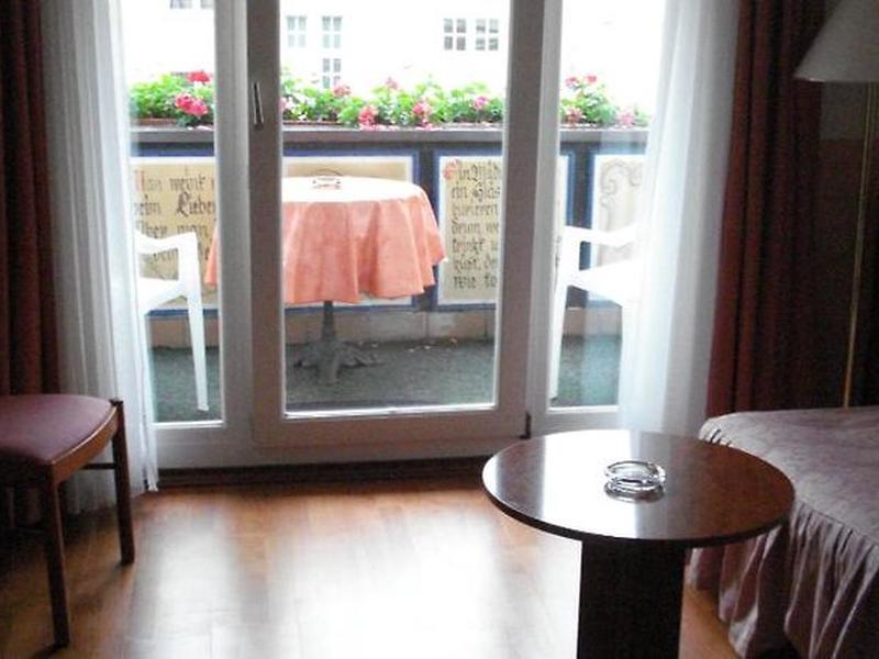 CFF43C6B83BA62D32342923F10297E32