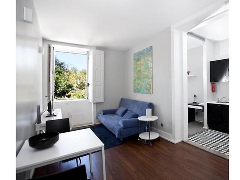 85F266A29D5DFD50E150A16F2312296A