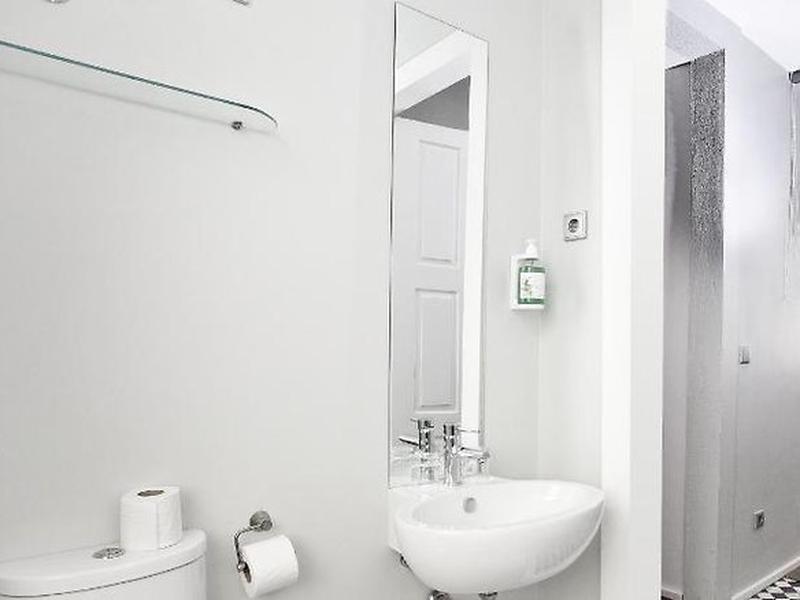 2DF7EBF465DB50081D3595E9ADFAC728