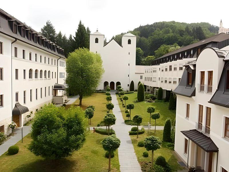 51361ED364BF41F55F441050E8D9BFD8