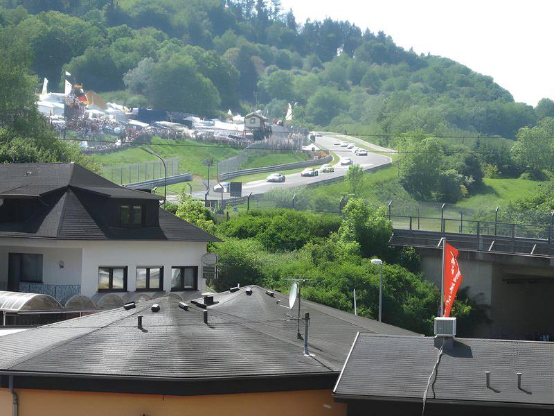 4D567F43083CDB693DA2C9603D400C58