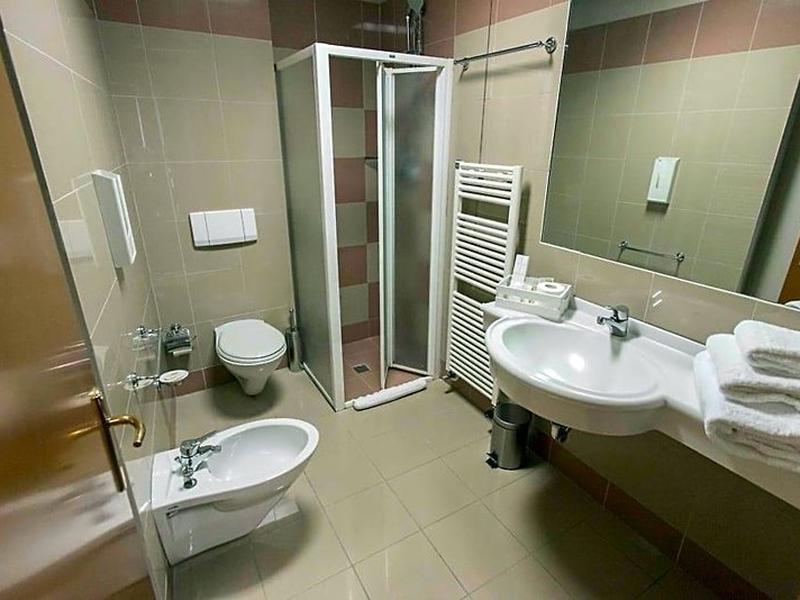 E31F25034E29BA560B024E4A39F7F1E6