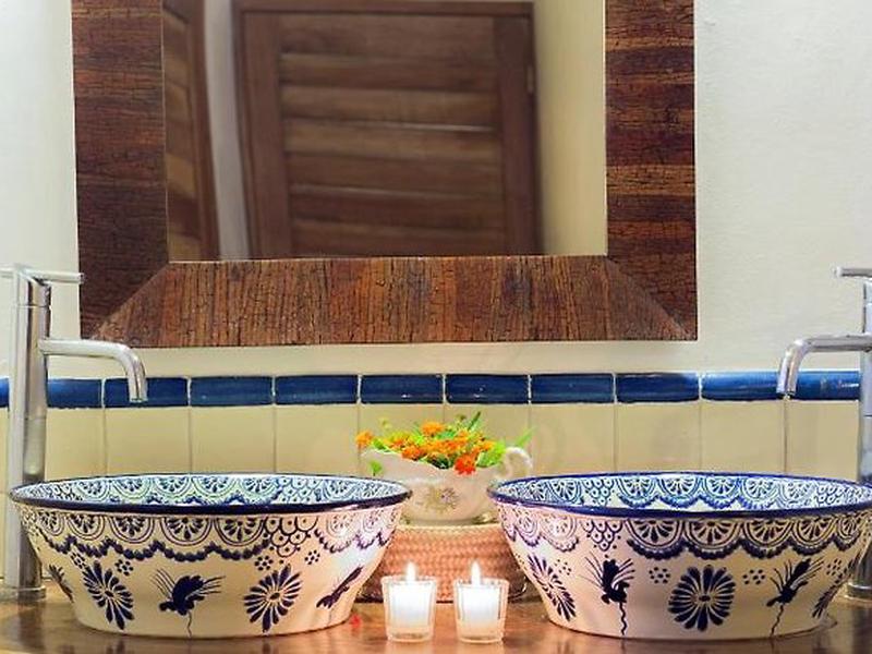 7B676839BD36DD05F77F31DEFAF2851F