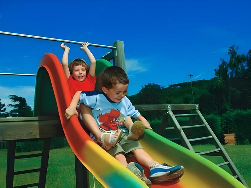 F74E3C55C99458F5EF684A4A2F7758C3