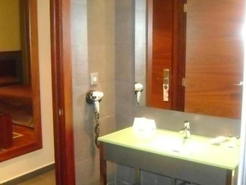 8512406FF79B088D95A3365CD4B3E7DD