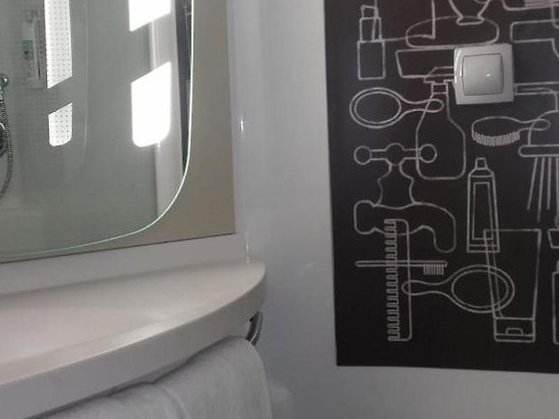 1370D8B86EA45C4D489689D9E7A97E97