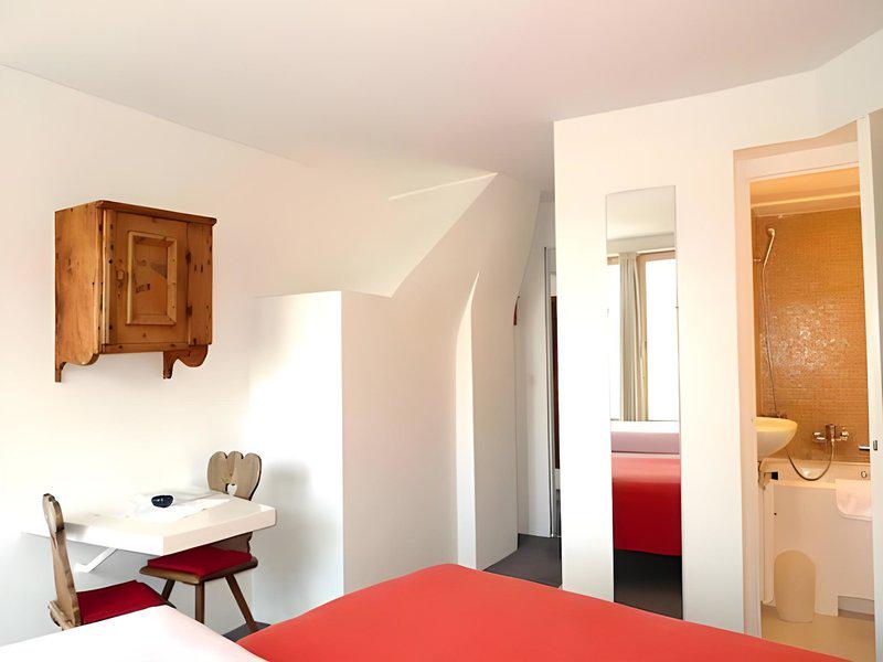 DFF8F0A88FE443DDFA6E85731F9D0FE0