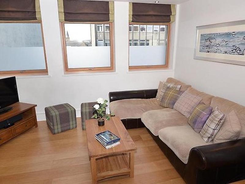 548B5F3F0C00DB99545C9724C350A092