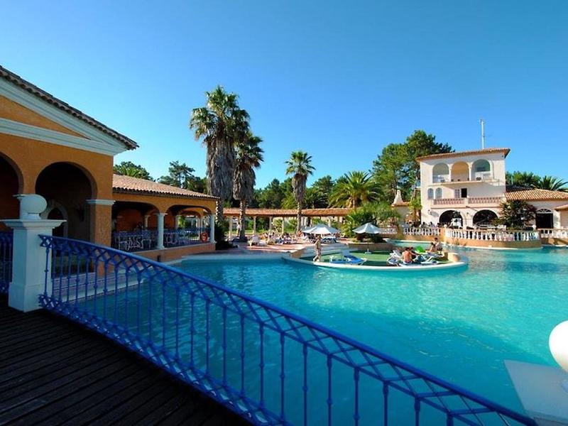 7B622235DF823D62B2233D02FE5FAC01