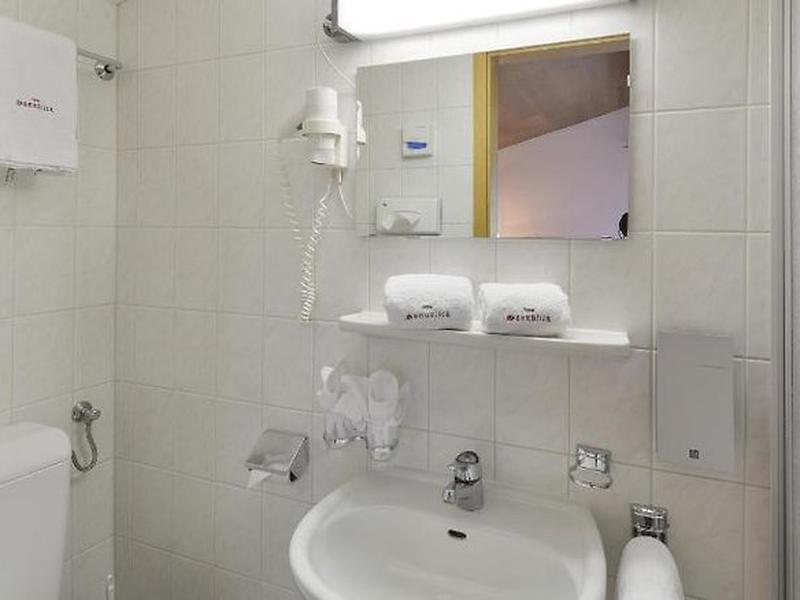 70249112ECD6475A9693F7BD5092AA6A