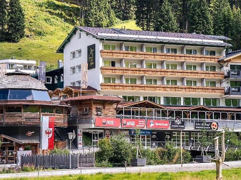 A727E3F08CE689FFD2217584F7A6F44B