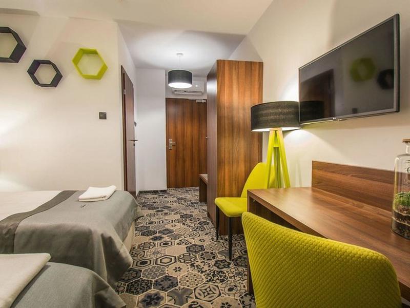 8D8A02AABA7190403497073065EAD1AC