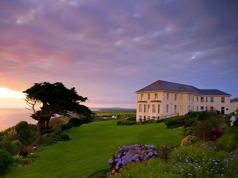 8272BDF1BCFA4A2454D4960E622A417A