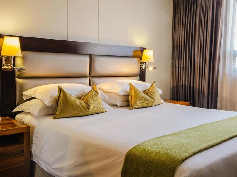 21DEF1157F34D91E410E7489817D0734