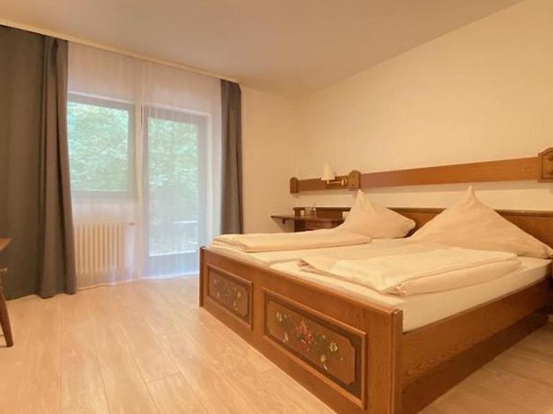 D9E4B74176DB1EA5C0C9511E4EE806E9