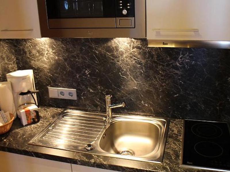 0A04A9FE568123D4031AF28DCF2B04CA