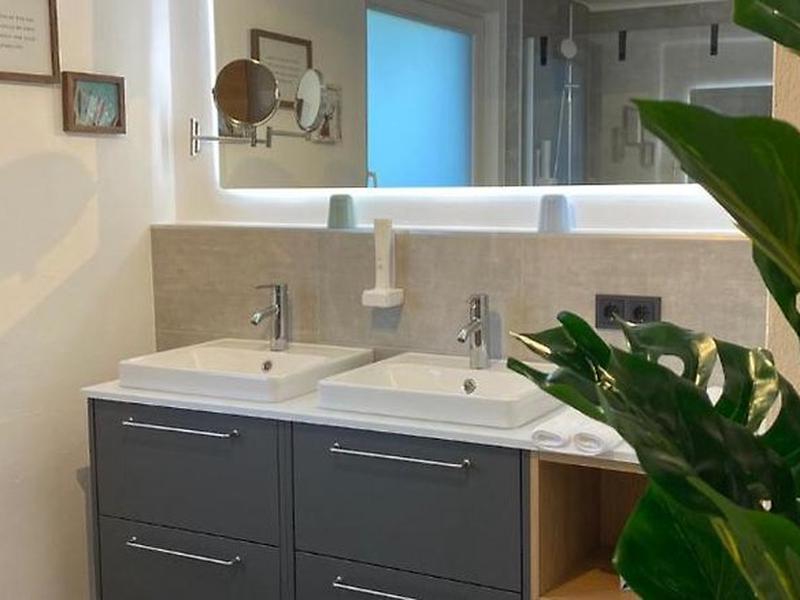 B8F28746607AB7B724FE9A715E77690E