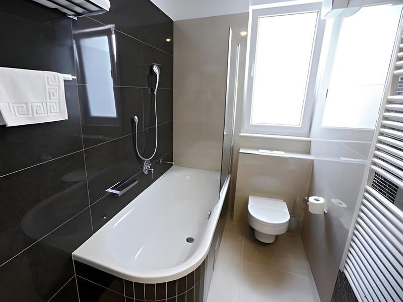 BE653C8EA217BCE86A73E0DA18C51C0A