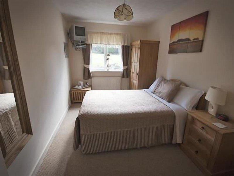 3E8102023BB078357FD8A2A5F7A99423