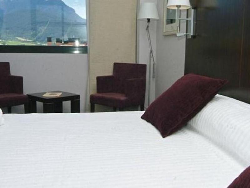 52AE98A543AC706360C8592895FE3639