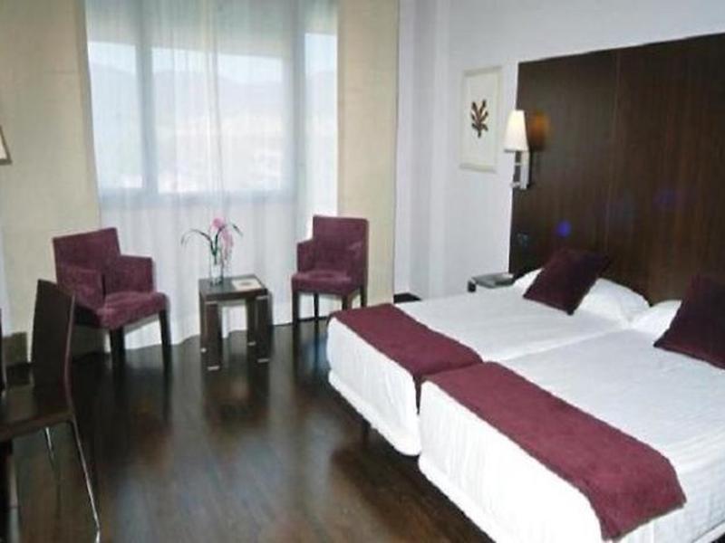 5D980F43C899BAC91A481ADB1E97F7F6