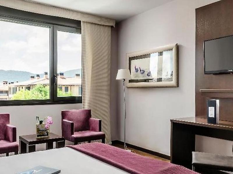 54EF9D3A2D3130E733AB398154A0CF3E