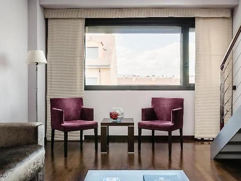 2CAC7C7F44381E3D35400DAEE1AD5F80