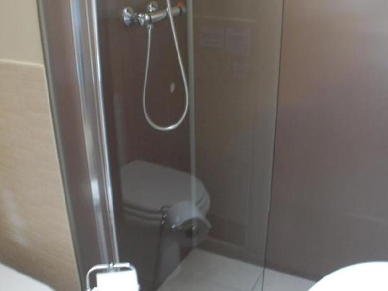 00DA8DBE52EE37D4950BBD3C936C14FA