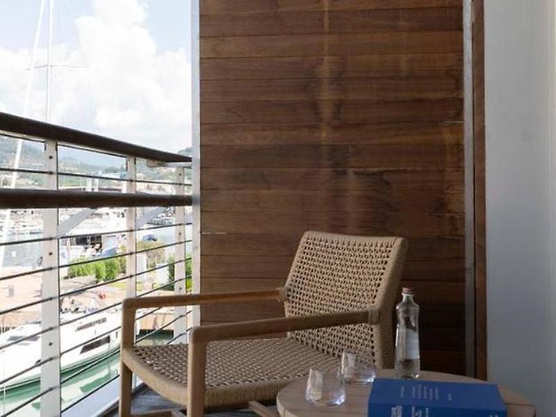 37FCF40E1BD926C4C35E621E839F3F83