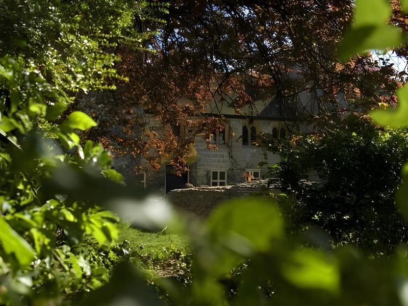 F75C6407849A17FB902DA9FF3A93034A