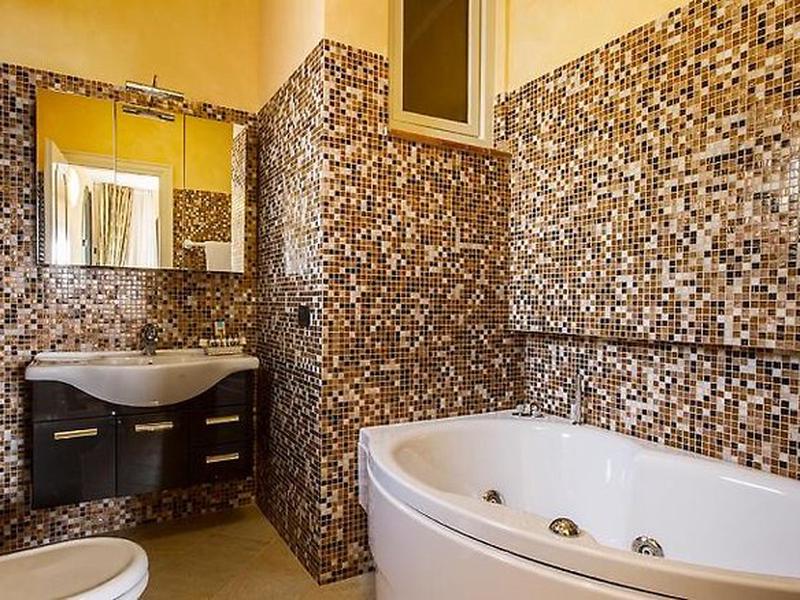 56F2A13DE3BF4B2039DD960A5F769331