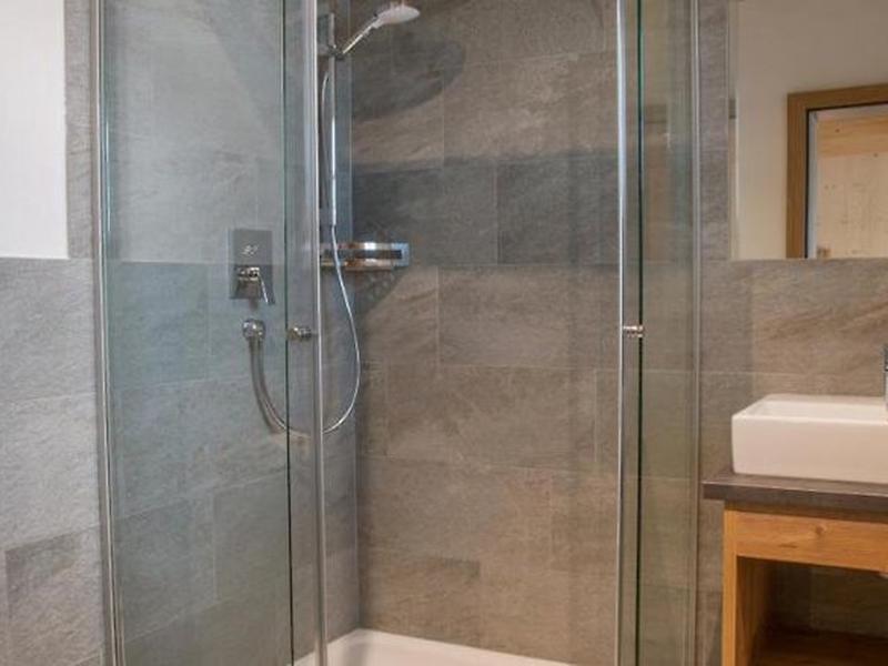 82C818CA0F43BE5F13B3BEBDAFDB192E