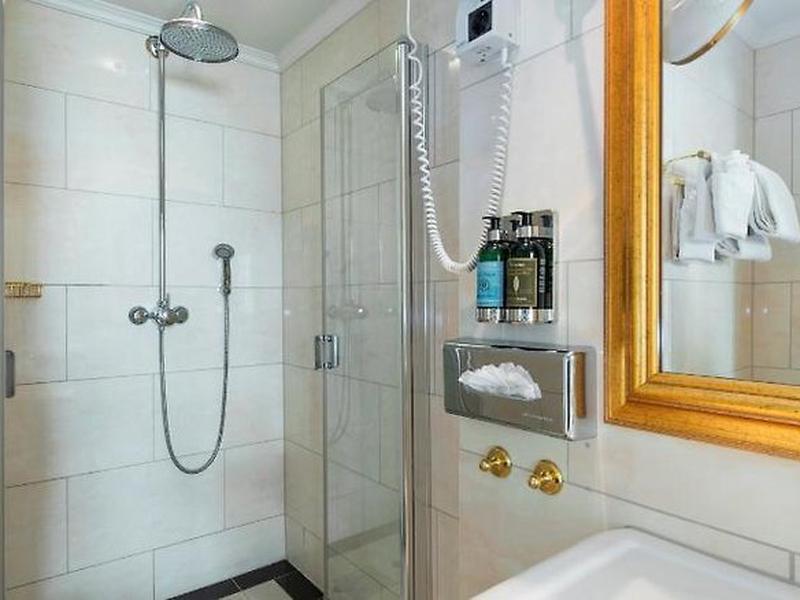 16C3B97A0402C992947FD355B2C87924