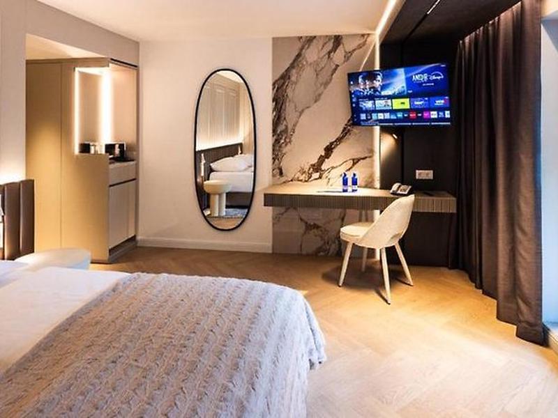 EDFD87480155DF53C838D03F9603D8A3