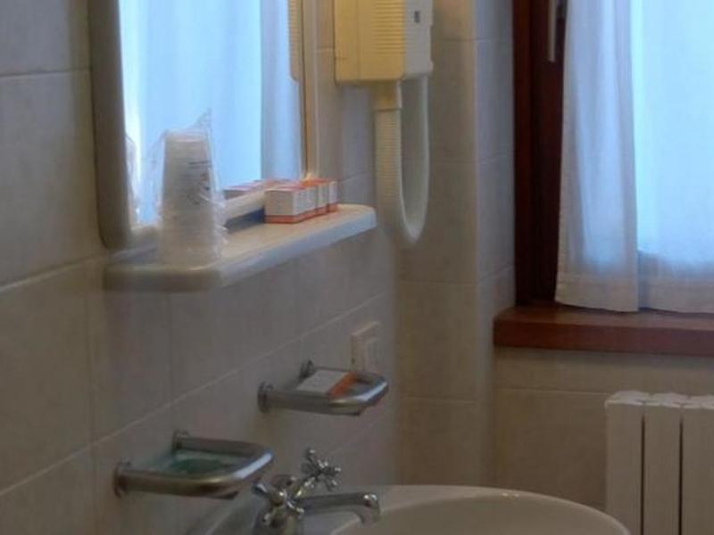 F26BE06D1A05BE3BAEBB51D5C6266BEB