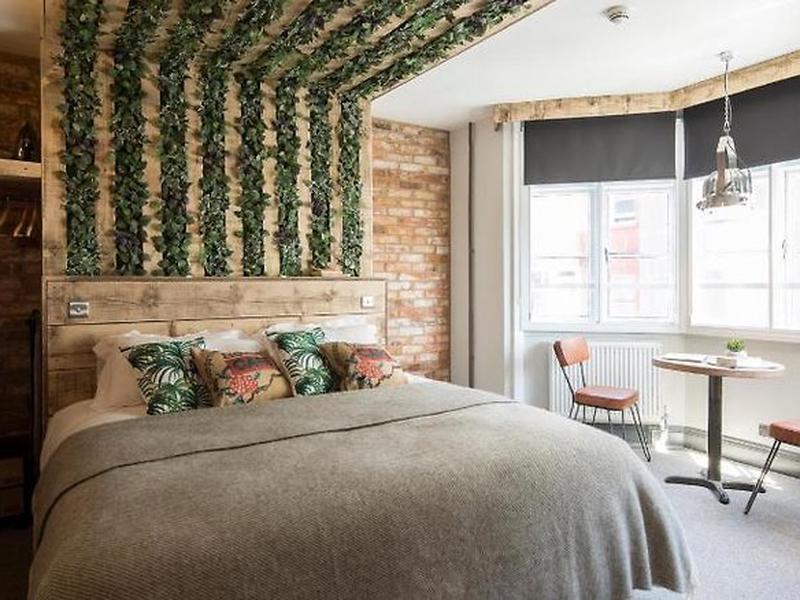 F87841FB7CA6298C7233E353666971FB