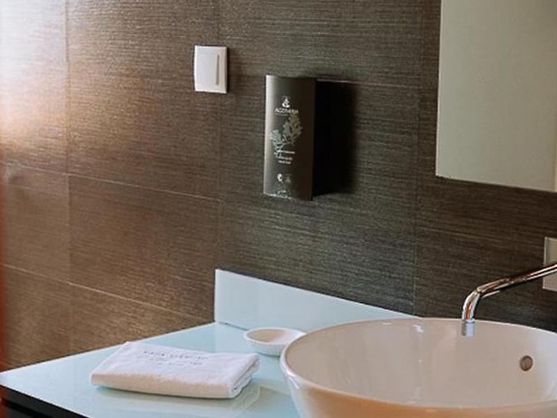 C097A71D25F5541F5C881B24EBB27F04