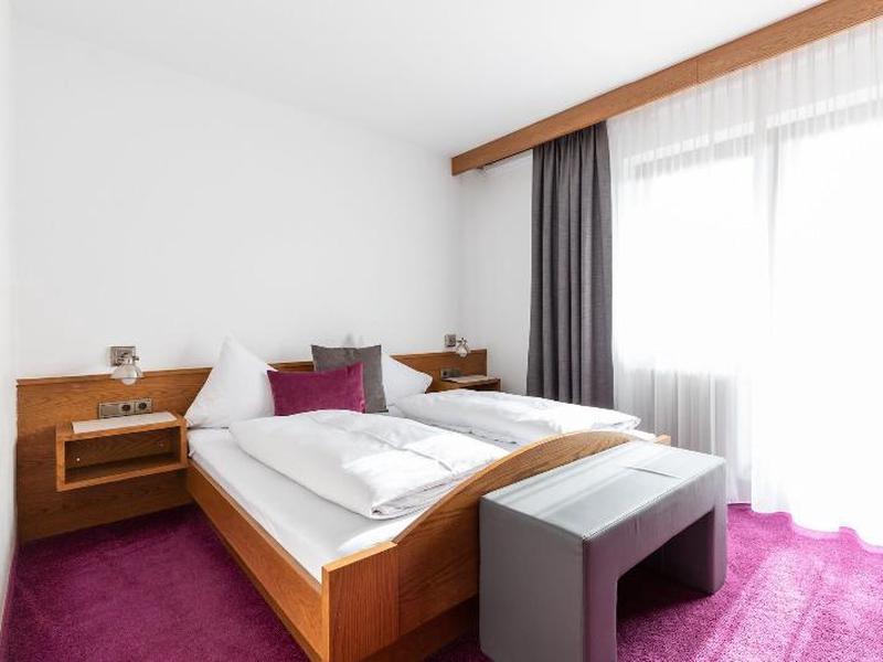 CAD867DEF100AFD953192EF5D921ED80