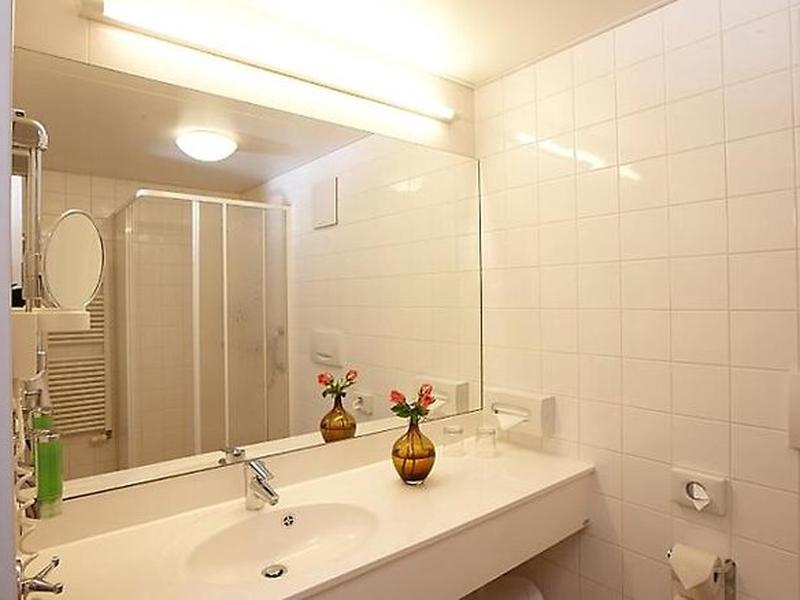 30485610E810E398B6829C4DF285E661